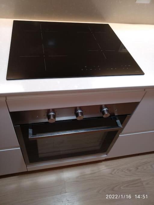 شقة Apt 40 M2 Air Conditioning Abitacion-Salon-Cocina-Bano Radiant Heating فيجو المظهر الخارجي الصورة